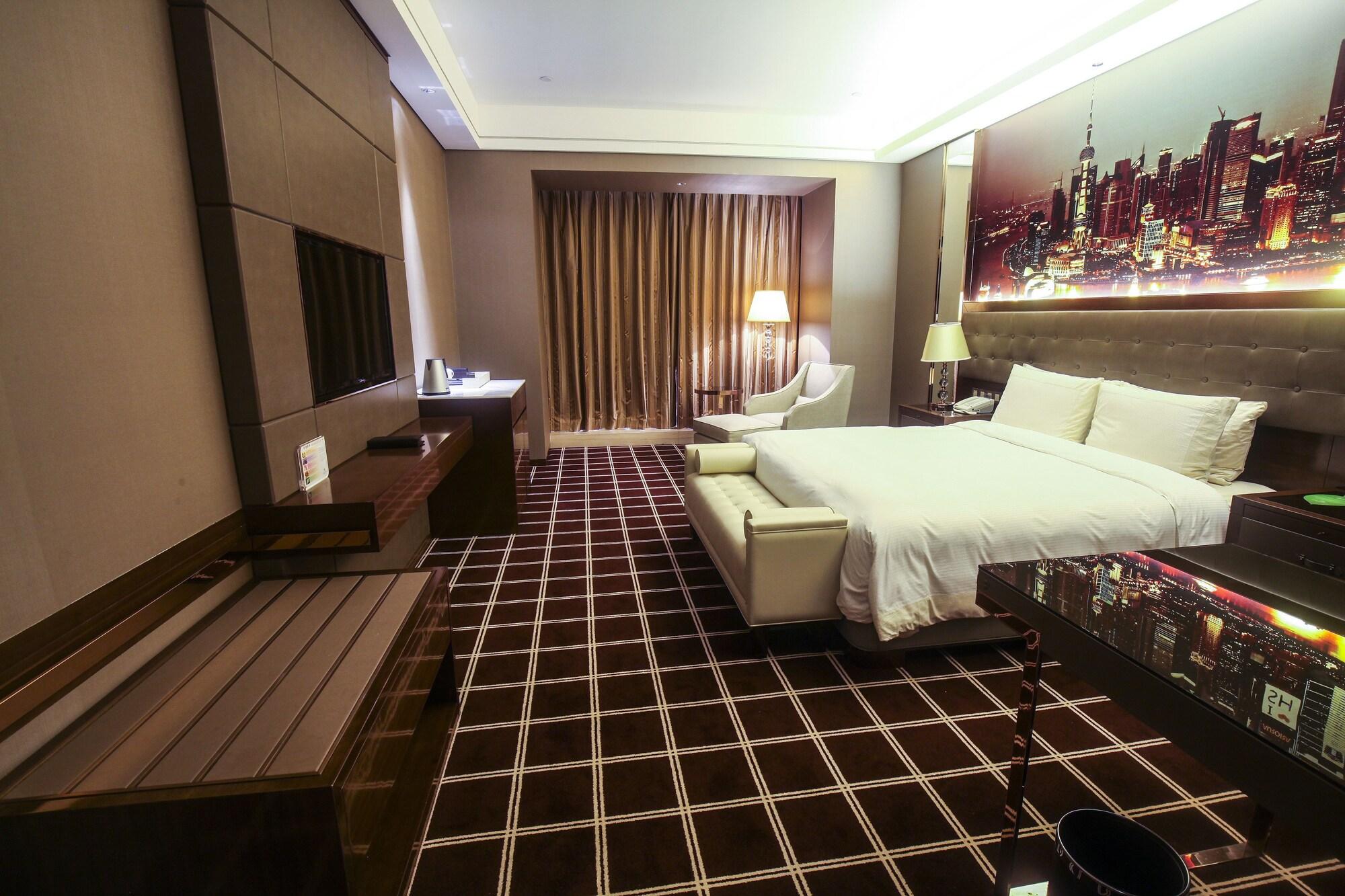 Royal Century Hotel Shanghai