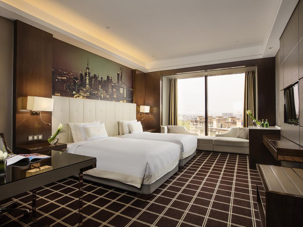 Royal Century 5* Shanghai