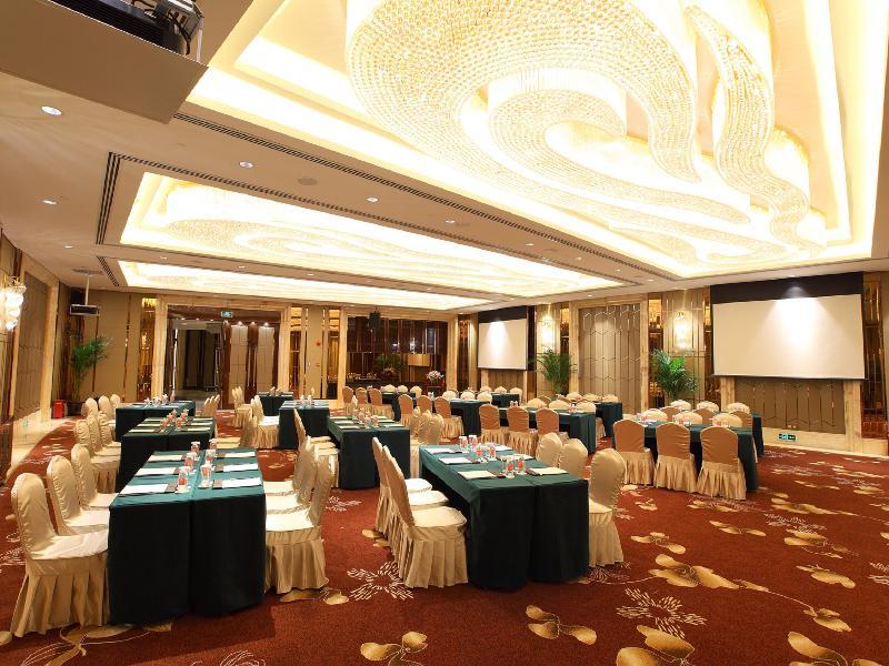 Hotel Royal Century 5*