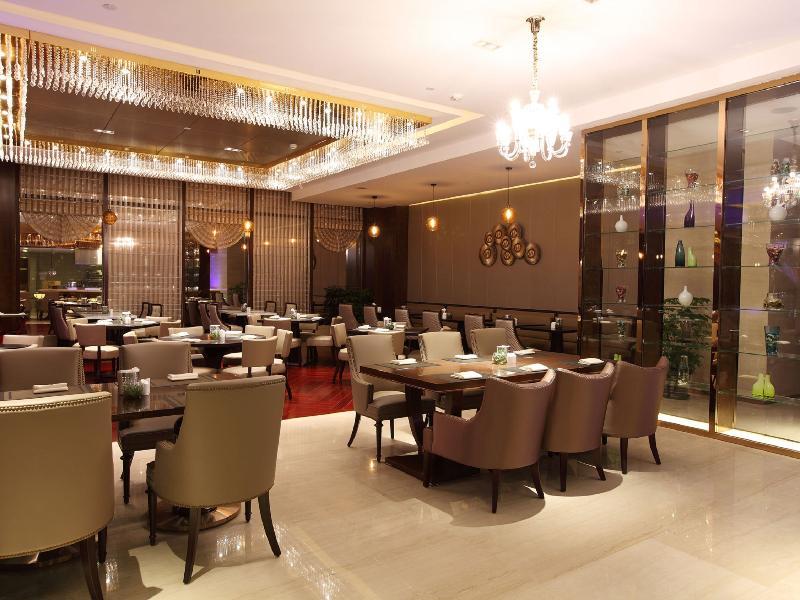 Hotel Royal Century 5*