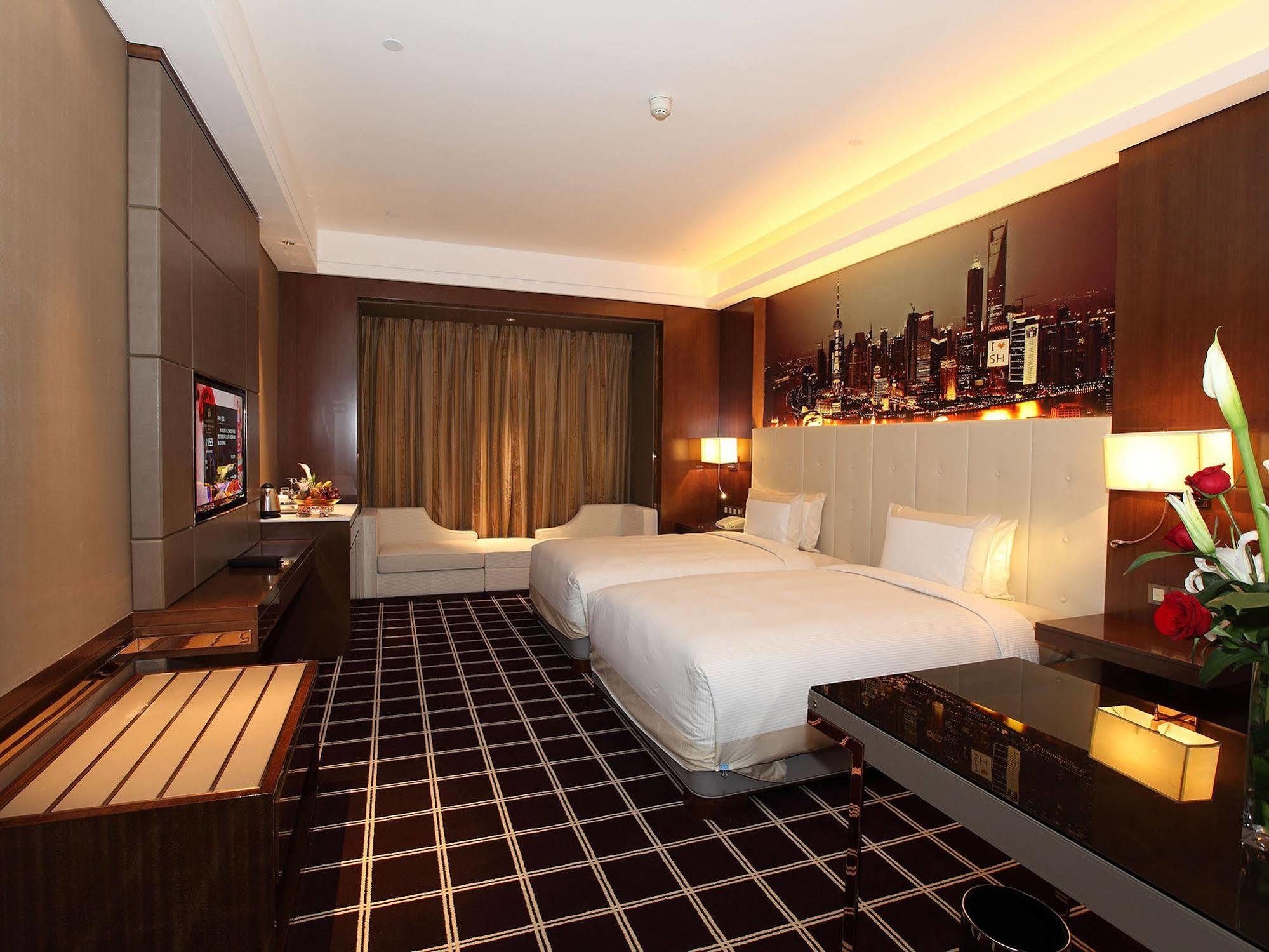 Hotel Royal Century Shanghai